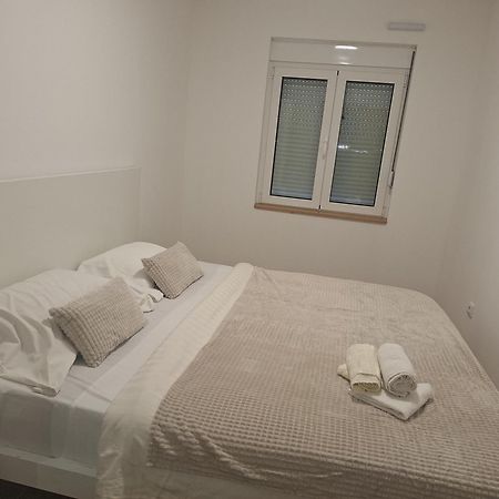 Expo Airport Otel Surčin Екстериор снимка