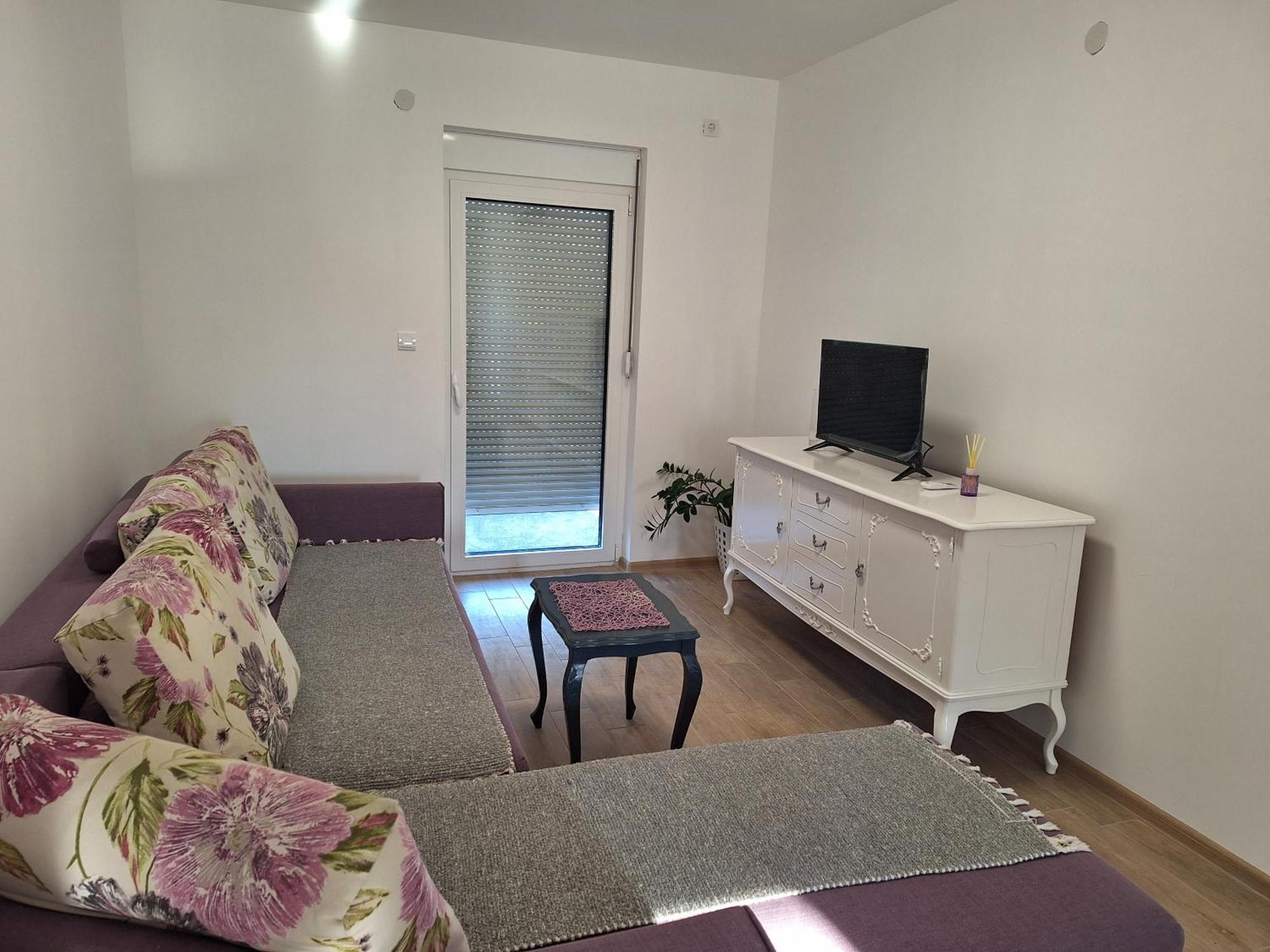 Expo Airport Otel Surčin Екстериор снимка